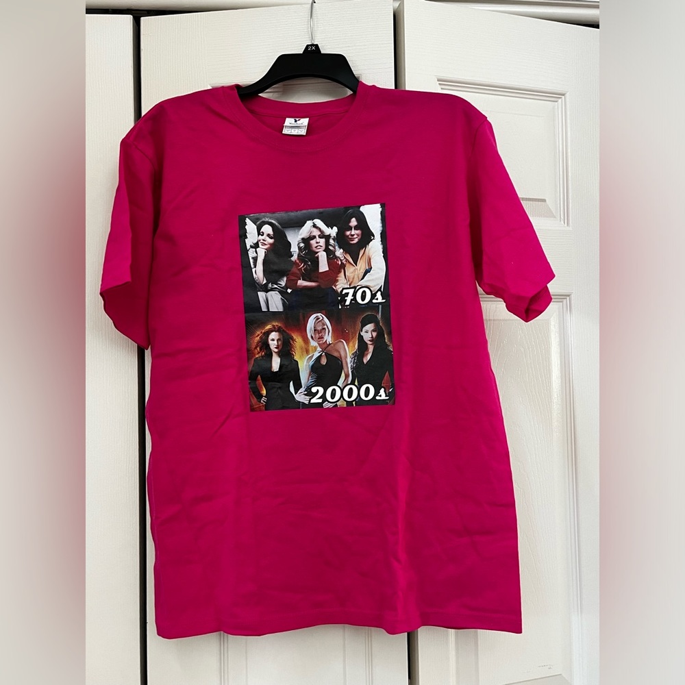⭐️NWOT - Pink T-Shirt - Iron-On Charlie's Angels 1970s & 2000s - Size Large